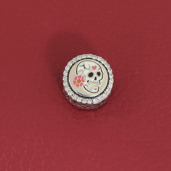 Pandora Day of the Dead Sugar Skull Charm Bead Travel Pendant Button with box - Picture 1 of 5